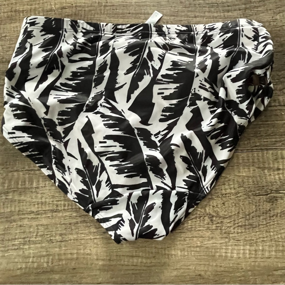 Lane BRYANT SWIM PALM LEAVES STRAPPY UNDERWIRE BIKINI TOP/BOTTOM SZ 44DD/16 - Picture 4 of 13